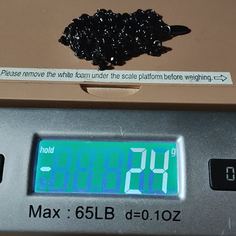 VINTAGE TINY BEADED BLACK CLUSTERED DANGLE GUNMETAL CHAIN 21" NECKLACE - Picture 9 of 10